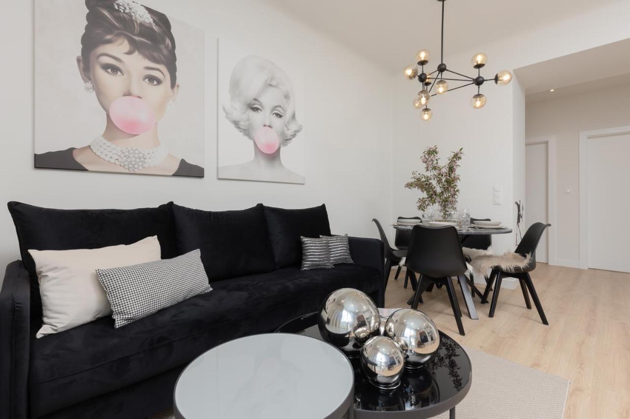Fashionable City Center Apartment By Noclegi Renters วอร์ซอ ภายนอก รูปภาพ